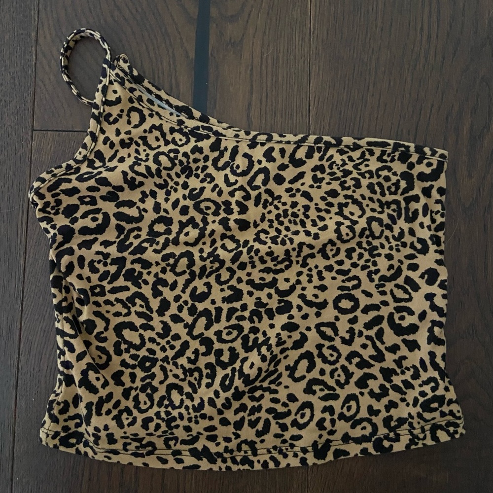 Cheetah One-shoulder top